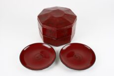 Jyubako Lack-Keramik mit Teller